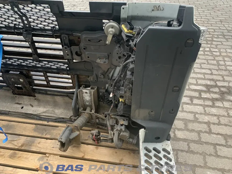 Volvo FH4 Bumper Volvo 78670304 - Para-choque de Caminhão: foto 5 Volvo FH4 Bumper Volvo 78670304 - Para-choque de Caminhão: foto 5