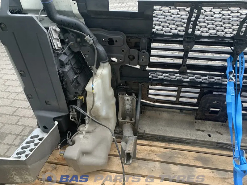 Volvo FH4 Bumper Volvo 78670304 - Para-choque de Caminhão: foto 4 Volvo FH4 Bumper Volvo 78670304 - Para-choque de Caminhão: foto 4