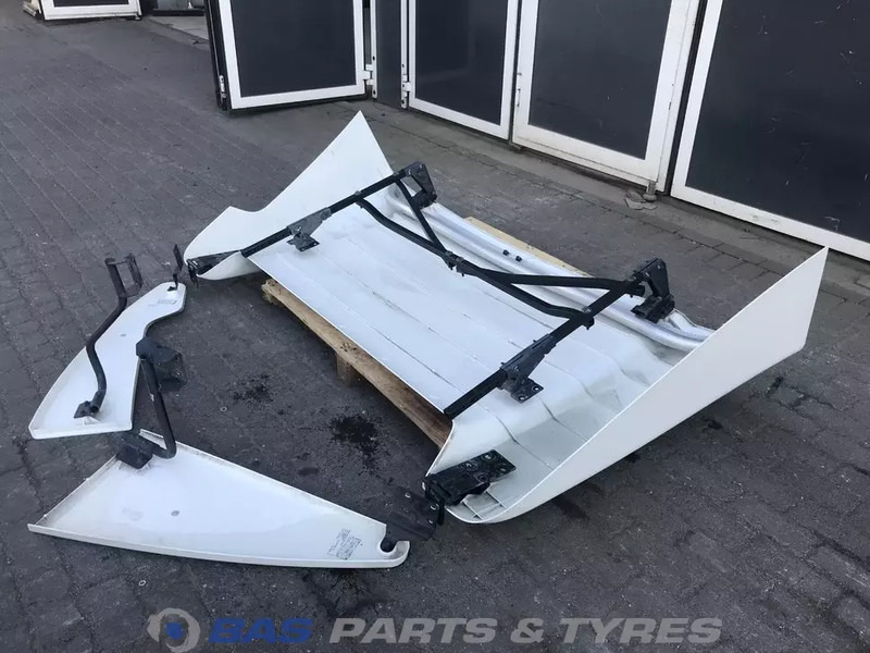 Volvo FH4 Dakspoiler Volvo Sleeper Cab L2H1 82358332 - Aerodinâmica/ Aerofólio de Caminhão: foto 5 Volvo FH4 Dakspoiler Volvo Sleeper Cab L2H1 82358332 - Aerodinâmica/ Aerofólio de Caminhão: foto 5