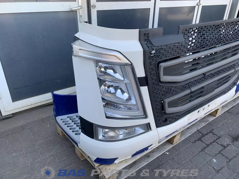 Volvo FH4 - Para-choque de Caminhão: foto 3 Volvo FH4 - Para-choque de Caminhão: foto 3
