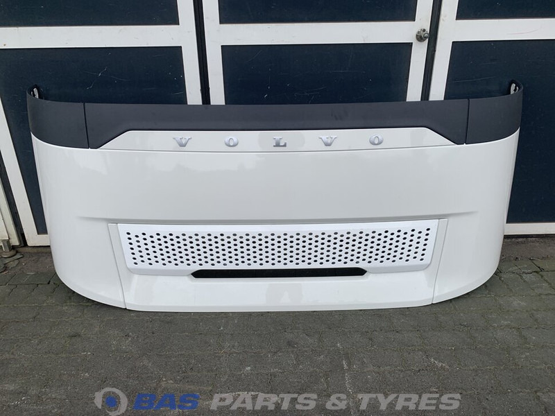 Volvo FH4B - Grade radiador de Caminhão: foto 1 Volvo FH4B - Grade radiador de Caminhão: foto 1