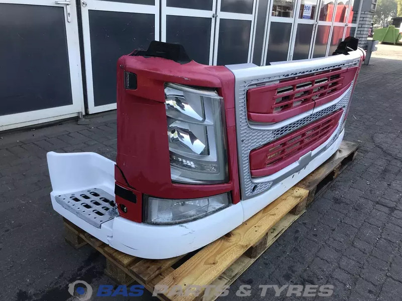 Volvo FM4 Bumper Volvo 21221129 - Para-choque de Caminhão: foto 3 Volvo FM4 Bumper Volvo 21221129 - Para-choque de Caminhão: foto 3