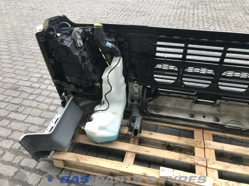 Volvo FM4 Bumper Volvo 21963534 - Para-choque de Caminhão: foto 4 Volvo FM4 Bumper Volvo 21963534 - Para-choque de Caminhão: foto 4