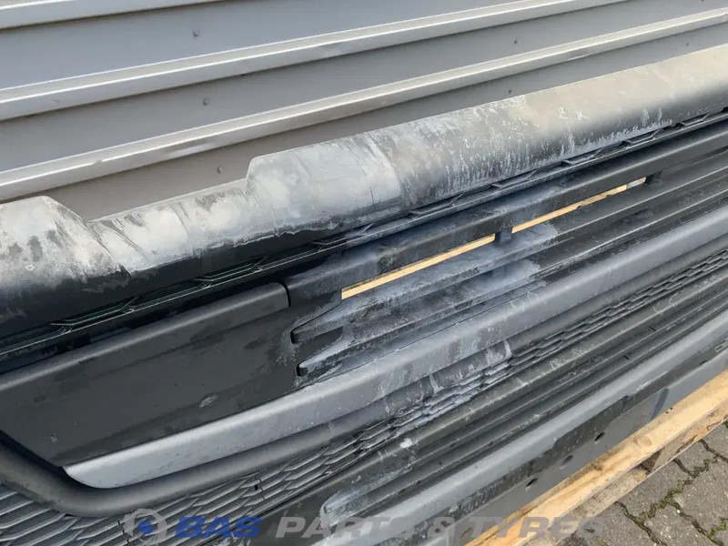 Volvo FM4 - Para-choque de Caminhão: foto 4 Volvo FM4 - Para-choque de Caminhão: foto 4