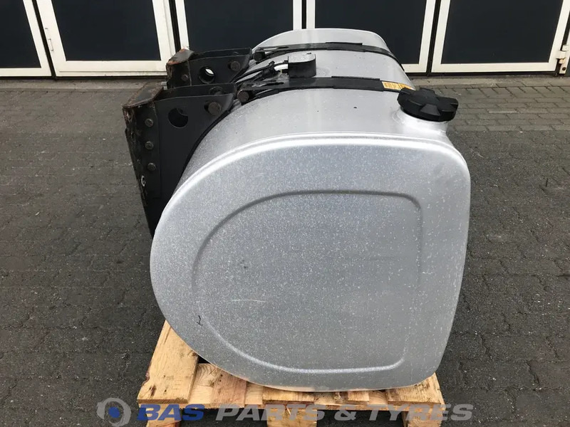 Volvo  - Tanque de combustível de Caminhão: foto 2 Volvo  - Tanque de combustível de Caminhão: foto 2