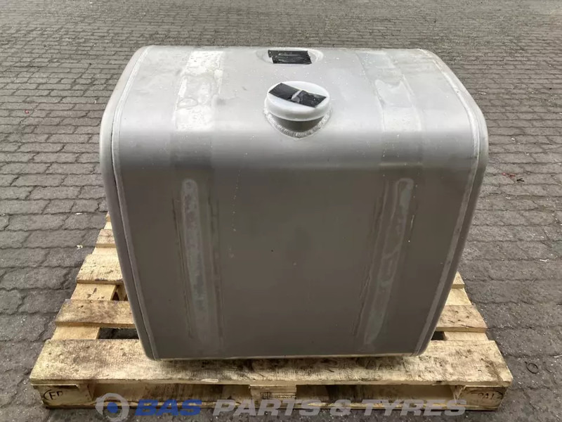 Volvo - Tanque de combustível de Caminhão: foto 1 Volvo - Tanque de combustível de Caminhão: foto 1