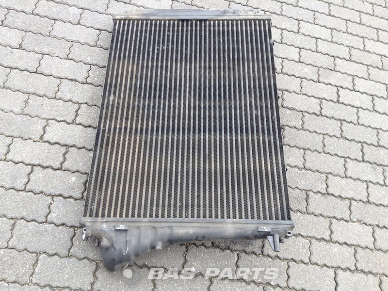Volvo Intercooler Volvo 21649624 - Intercooler de Caminhão: foto 2 Volvo Intercooler Volvo 21649624 - Intercooler de Caminhão: foto 2