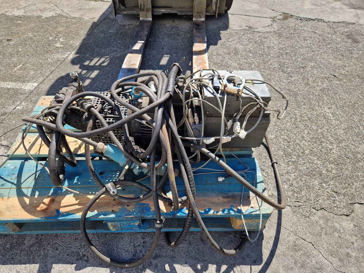 GENERADOR MOZELT - Gerador elétrico: foto 3 GENERADOR MOZELT - Gerador elétrico: foto 3