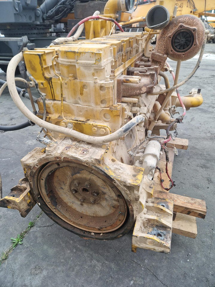 KOMATSU SAA6D 140E-2 - Motor de Máquina de construção: foto 2 KOMATSU SAA6D 140E-2 - Motor de Máquina de construção: foto 2