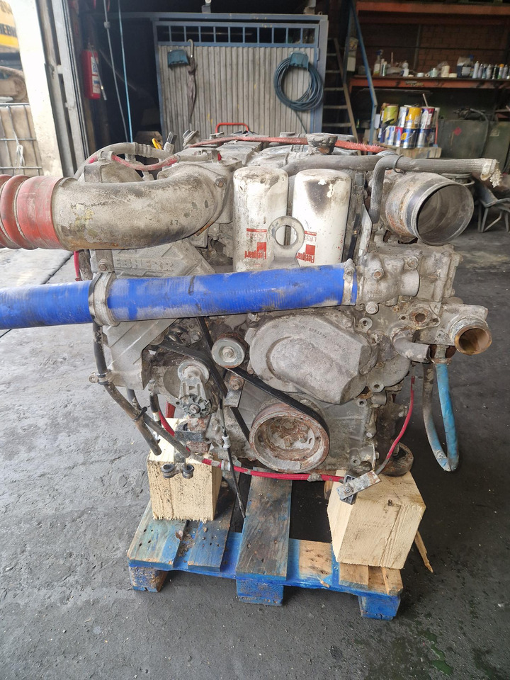 LIEBHERR D934S A6 - Motor de Máquina de construção: foto 2 LIEBHERR D934S A6 - Motor de Máquina de construção: foto 2