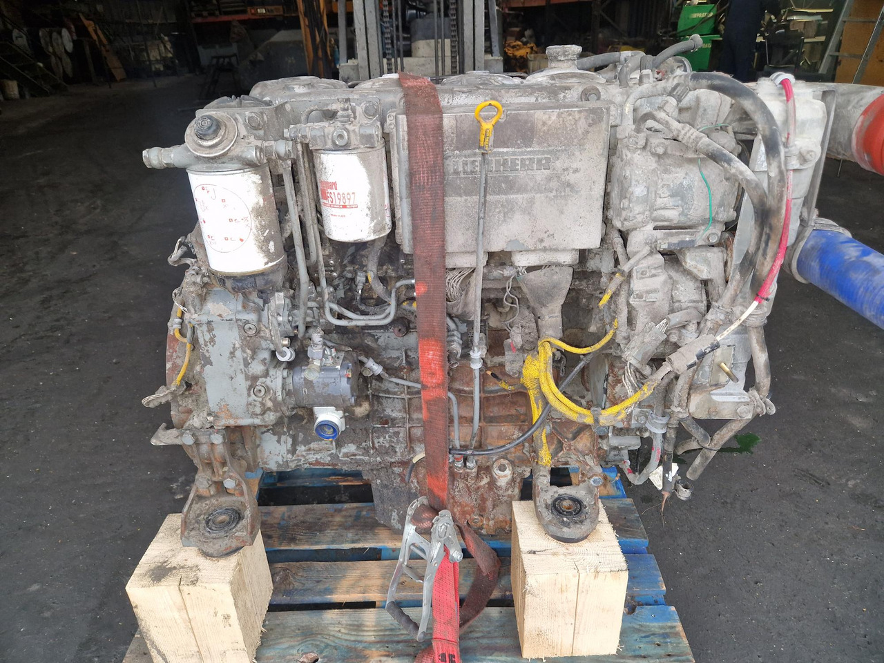 LIEBHERR D934S A6 - Motor de Máquina de construção: foto 1 LIEBHERR D934S A6 - Motor de Máquina de construção: foto 1