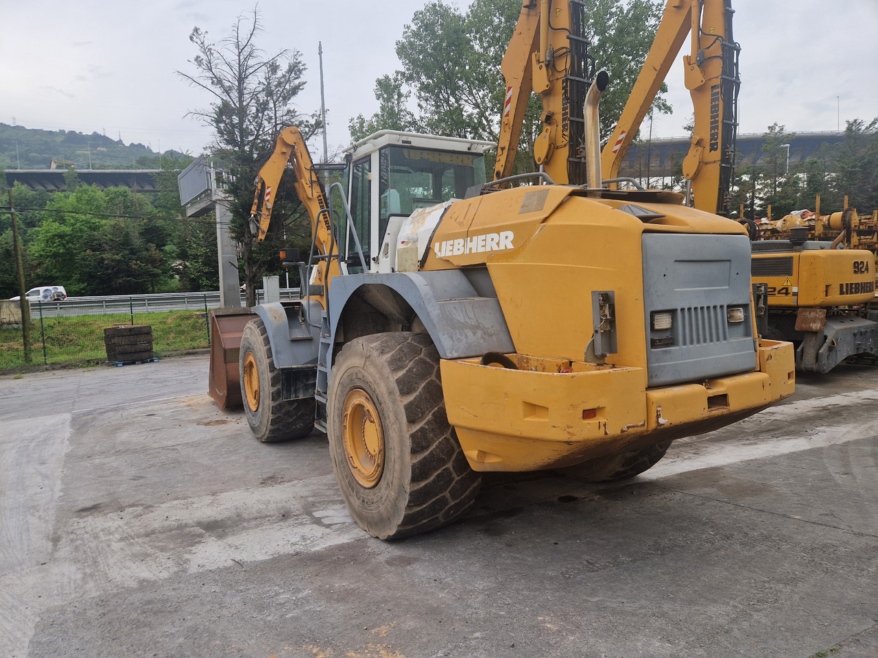 LIEBHERR L564 N/S: 4620899 (2001) - Carregadeira de rodas: foto 4 LIEBHERR L564 N/S: 4620899 (2001) - Carregadeira de rodas: foto 4