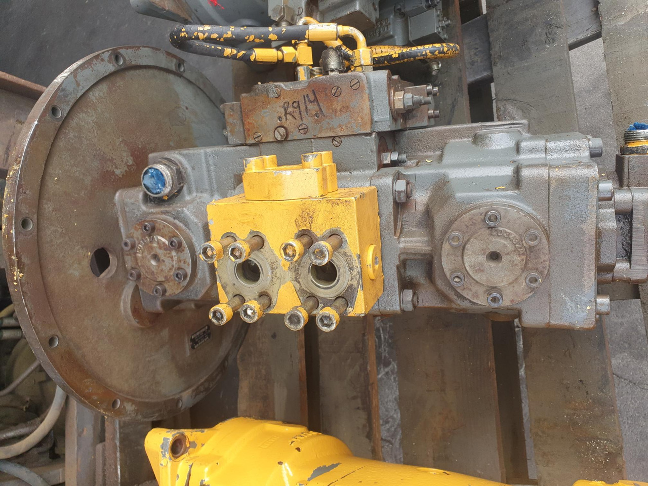LIEBHERR LPVD100 - Bomba hidráulica de Máquina de construção: foto 2 LIEBHERR LPVD100 - Bomba hidráulica de Máquina de construção: foto 2