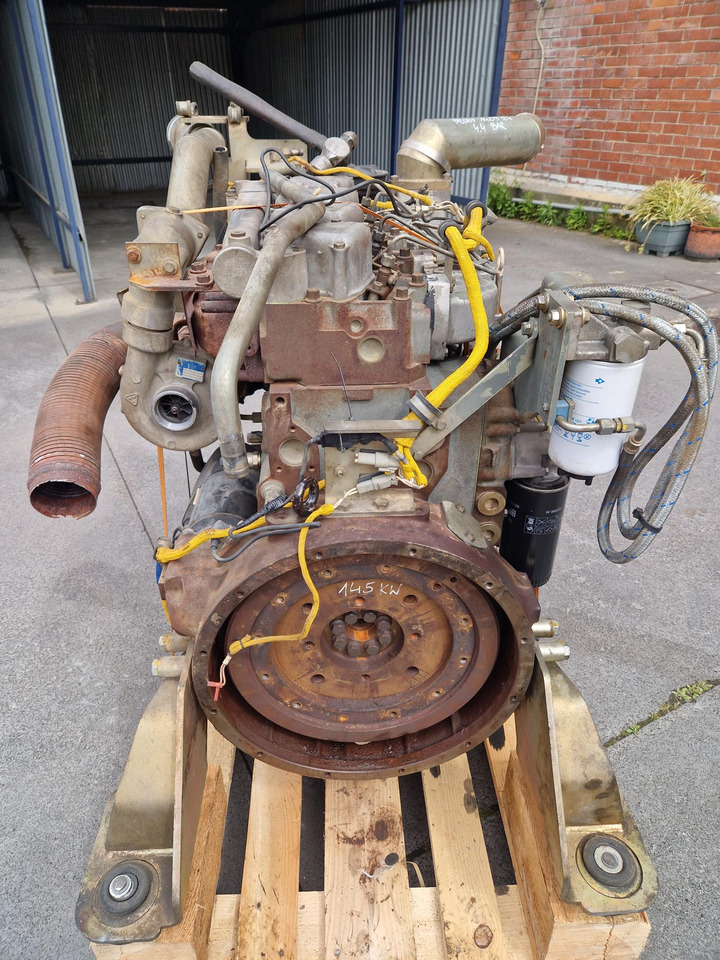 MOTOR LIEBHERR D924TIE 145 KW - Motor de Máquina de construção: foto 4 MOTOR LIEBHERR D924TIE 145 KW - Motor de Máquina de construção: foto 4