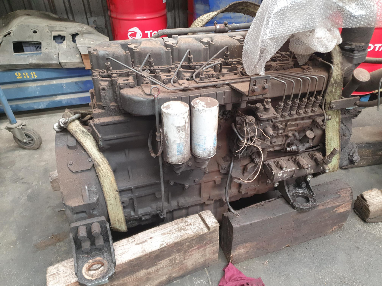 Motor Liebherr D926TIE (para piezas) - Motor de Máquina de construção: foto 2 Motor Liebherr D926TIE (para piezas) - Motor de Máquina de construção: foto 2