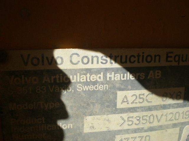 VOLVO A25C S/N: 12019 (1998) Y S/N: 12026 (1999) - Caminhão articulado: foto 2 VOLVO A25C S/N: 12019 (1998) Y S/N: 12026 (1999) - Caminhão articulado: foto 2