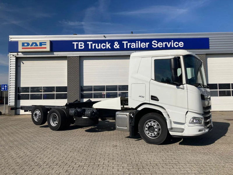 DAF XD 450 FAN CHASSIS SLEEPER CAB PTO STEERING LIFTAXLE 505WB - NEW - Caminhão chassi: foto 4 DAF XD 450 FAN CHASSIS SLEEPER CAB PTO STEERING LIFTAXLE 505WB - NEW - Caminhão chassi: foto 4