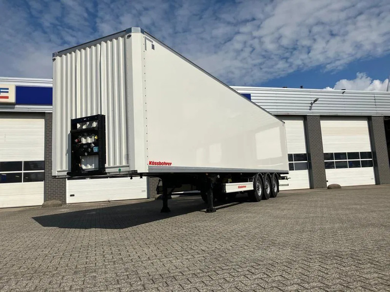 Kässbohrer SBT / 20 - 12 / 27 - Gesloten oplegger met 2x liftassen - Semireboque furgão: foto 3 Kässbohrer SBT / 20 - 12 / 27 - Gesloten oplegger met 2x liftassen - Semireboque furgão: foto 3