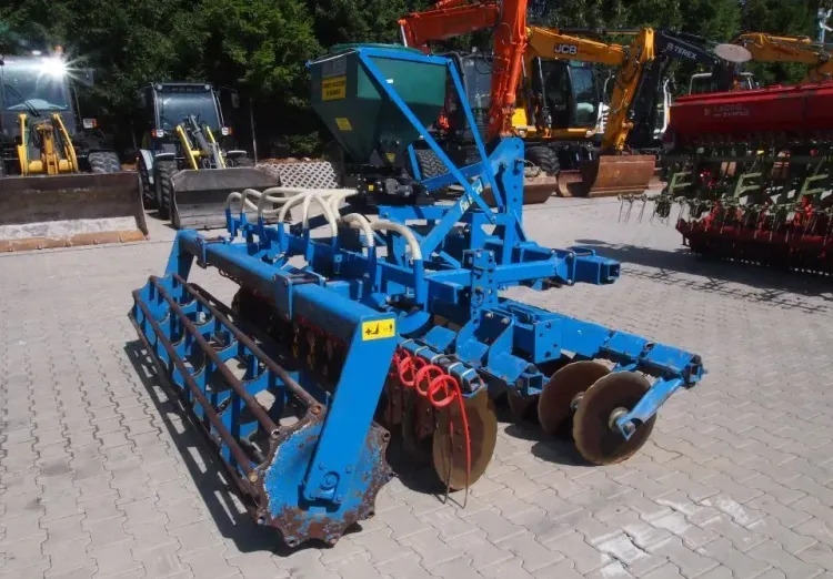 Agregat uprawowo-siewny Rabe Werk  2011 3m brona talerzowa z siewnikiem do poplonów - Semeadora combinada: foto 5 Agregat uprawowo-siewny Rabe Werk  2011 3m brona talerzowa z siewnikiem do poplonów - Semeadora combinada: foto 5