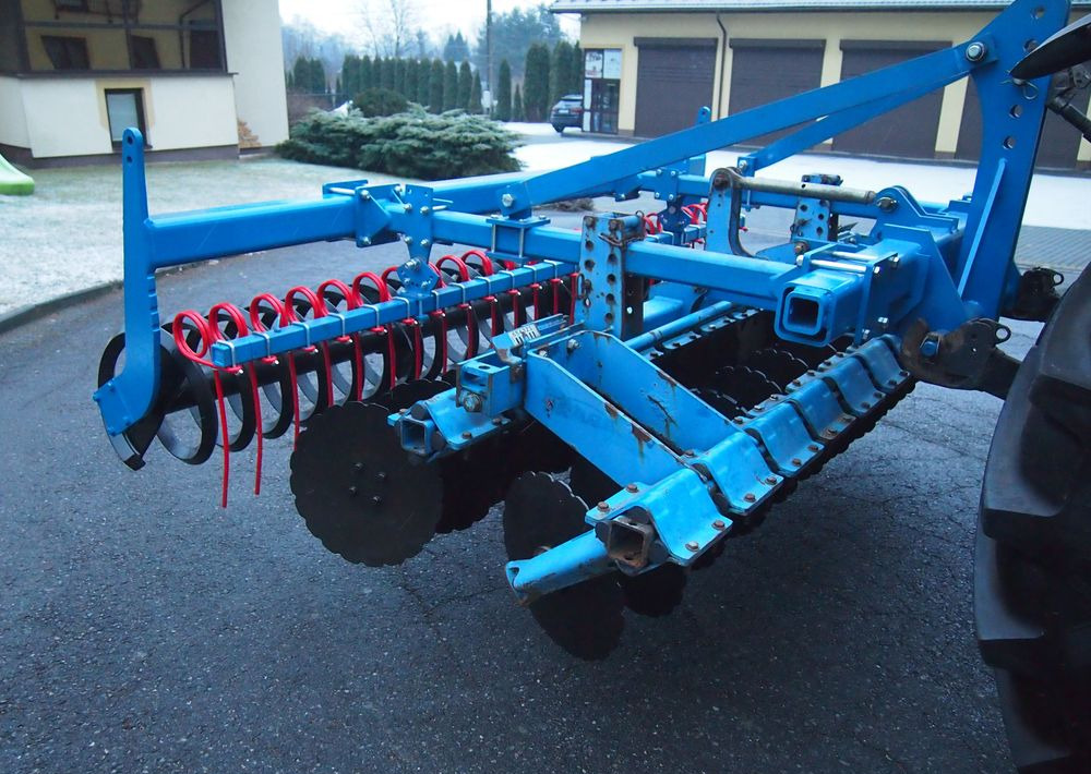 Grades de discos Brona talerzowa Rabe Werk RABE WERK Fielo biro 3000 2006 Brona talerzowa RABE: foto 6 Grades de discos Brona talerzowa Rabe Werk RABE WERK Fielo biro 3000 2006 Brona talerzowa RABE: foto 6