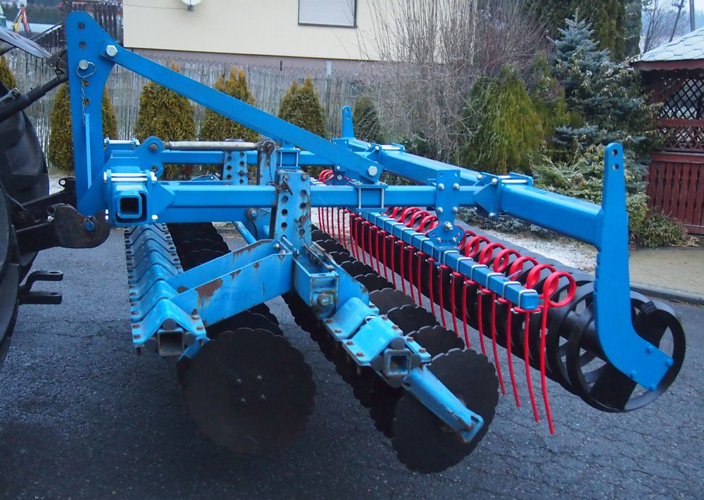 Brona talerzowa Rabe Werk RABE WERK Fielo biro 3000 2006 Brona talerzowa RABE - Grades de discos: foto 4 Brona talerzowa Rabe Werk RABE WERK Fielo biro 3000 2006 Brona talerzowa RABE - Grades de discos: foto 4