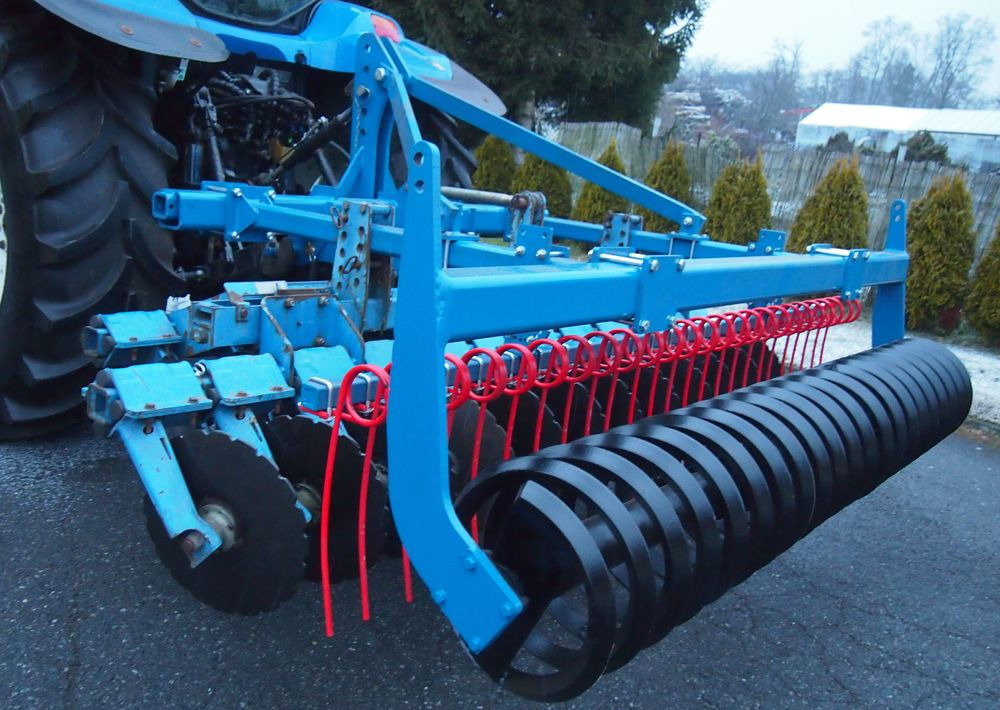 Brona talerzowa Rabe Werk RABE WERK Fielo biro 3000 2006 Brona talerzowa RABE - Grades de discos: foto 1 Brona talerzowa Rabe Werk RABE WERK Fielo biro 3000 2006 Brona talerzowa RABE - Grades de discos: foto 1