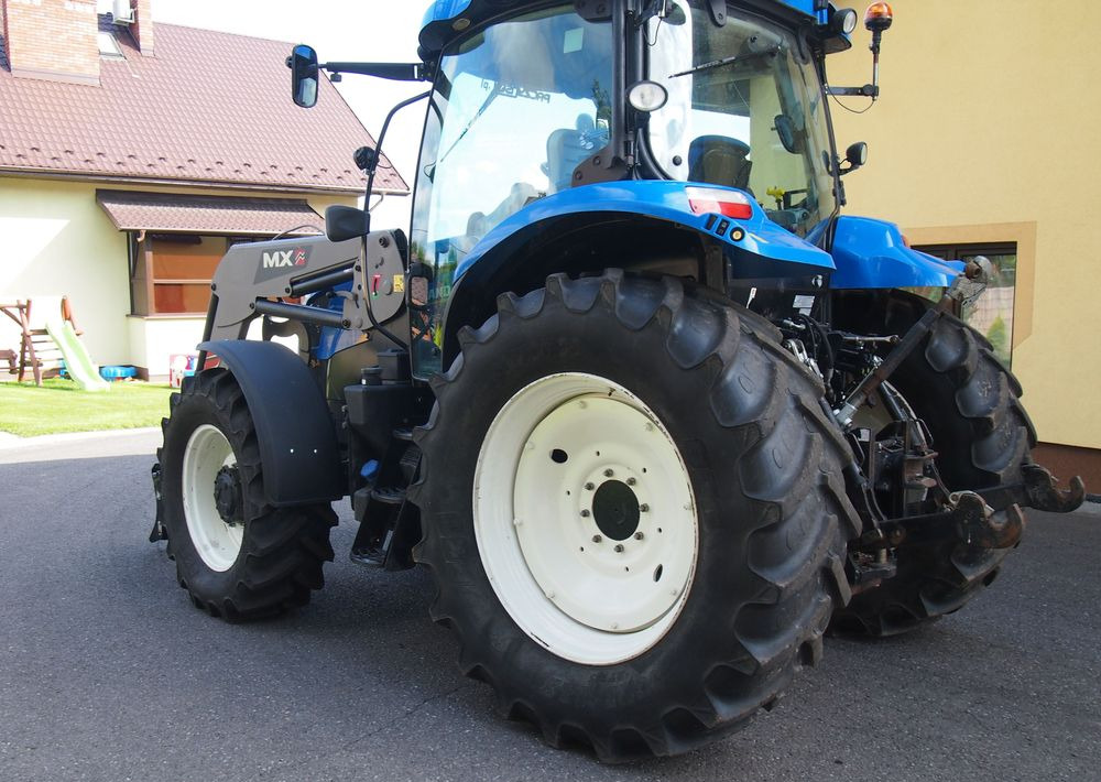 Ciągnik New Holland NH T6.140 2016 New Holland z Ładowaczem czołowym TUR - Trator: foto 4 Ciągnik New Holland NH T6.140 2016 New Holland z Ładowaczem czołowym TUR - Trator: foto 4
