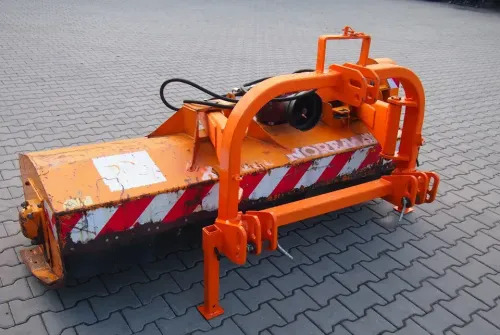 Kosiarka bijakowa 2M 2005 Szerokość robocza 2m - Triturador de martelos: foto 5 Kosiarka bijakowa 2M 2005 Szerokość robocza 2m - Triturador de martelos: foto 5