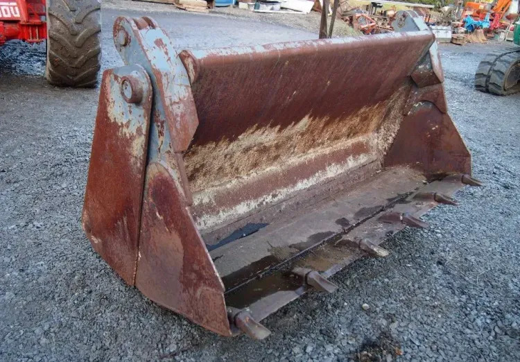 Łyżka do ładowarki otwierana hydraulicznie 2,1m - Balde para carregadeiras: foto 3 Łyżka do ładowarki otwierana hydraulicznie 2,1m - Balde para carregadeiras: foto 3