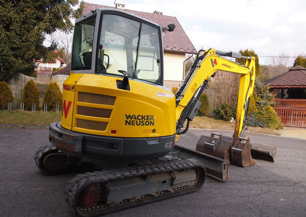 Minikoparka Wacker Neuson EZ36 2018 Minikoparka Wacker Neuson - Mini escavadeira: foto 2 Minikoparka Wacker Neuson EZ36 2018 Minikoparka Wacker Neuson - Mini escavadeira: foto 2