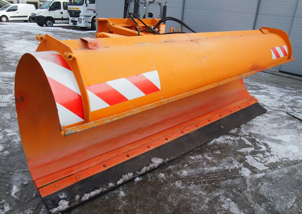 Pług do śniegu nn 2005 Skosowany obustronnie hydraulicznie - Lâmina limpa-neves: foto 1 Pług do śniegu nn 2005 Skosowany obustronnie hydraulicznie - Lâmina limpa-neves: foto 1