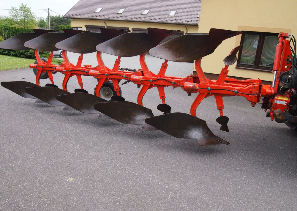 Pług obrotowy Kuhn Kuhn Vari-Master 150 4+1 Pług obracany Kuhn Vari-Master 150 4+1 - Arado: foto 1 Pług obrotowy Kuhn Kuhn Vari-Master 150 4+1 Pług obracany Kuhn Vari-Master 150 4+1 - Arado: foto 1