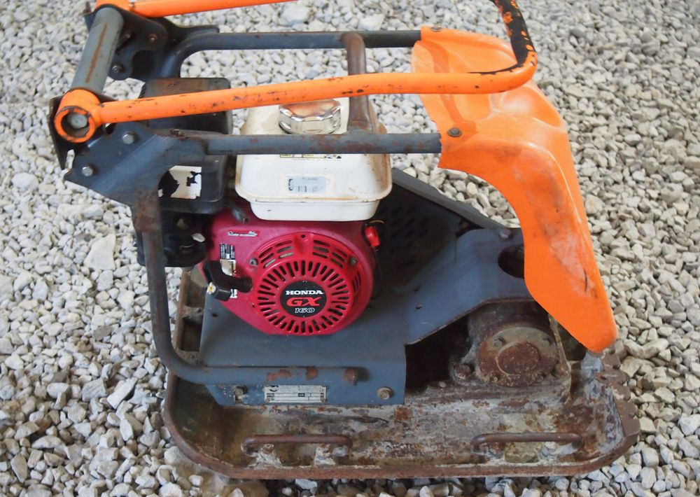 Ubijarka Belle PC5000E 2009 Zagęszczarka ubijarka Bella - Placas vibratórias: foto 2 Ubijarka Belle PC5000E 2009 Zagęszczarka ubijarka Bella - Placas vibratórias: foto 2