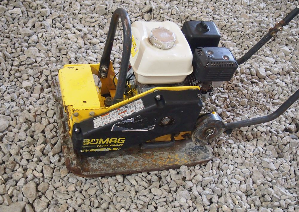 Ubijarka Bomag BVP 18/45 2019 Zagęszczarka Bomag 91 - Placas vibratórias: foto 1 Ubijarka Bomag BVP 18/45 2019 Zagęszczarka Bomag 91 - Placas vibratórias: foto 1