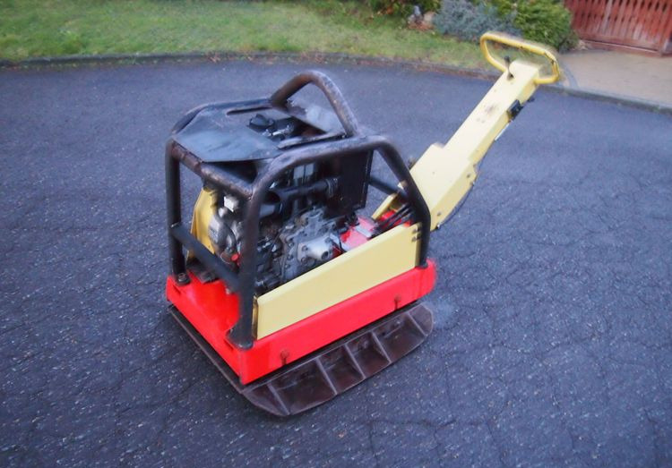 Ubijarka Dynapac Dynapac lg500 2010 Zagęszczarka Dynapac LG500 - Placas vibratórias: foto 1 Ubijarka Dynapac Dynapac lg500 2010 Zagęszczarka Dynapac LG500 - Placas vibratórias: foto 1