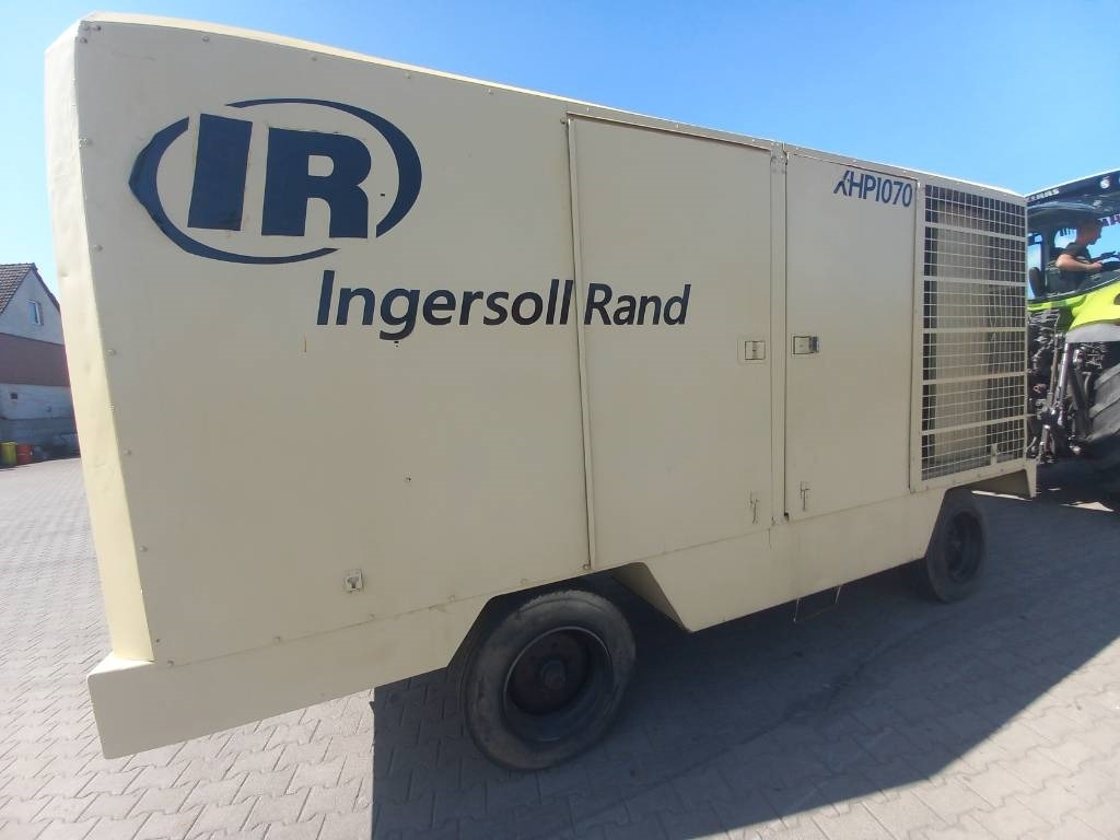 Doosan XHP 1070 W CAT - Compressor de ar: foto 4 Doosan XHP 1070 W CAT - Compressor de ar: foto 4