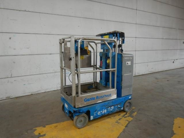 Genie GR15 - Plataforma de mastro vertical: foto 3 Genie GR15 - Plataforma de mastro vertical: foto 3