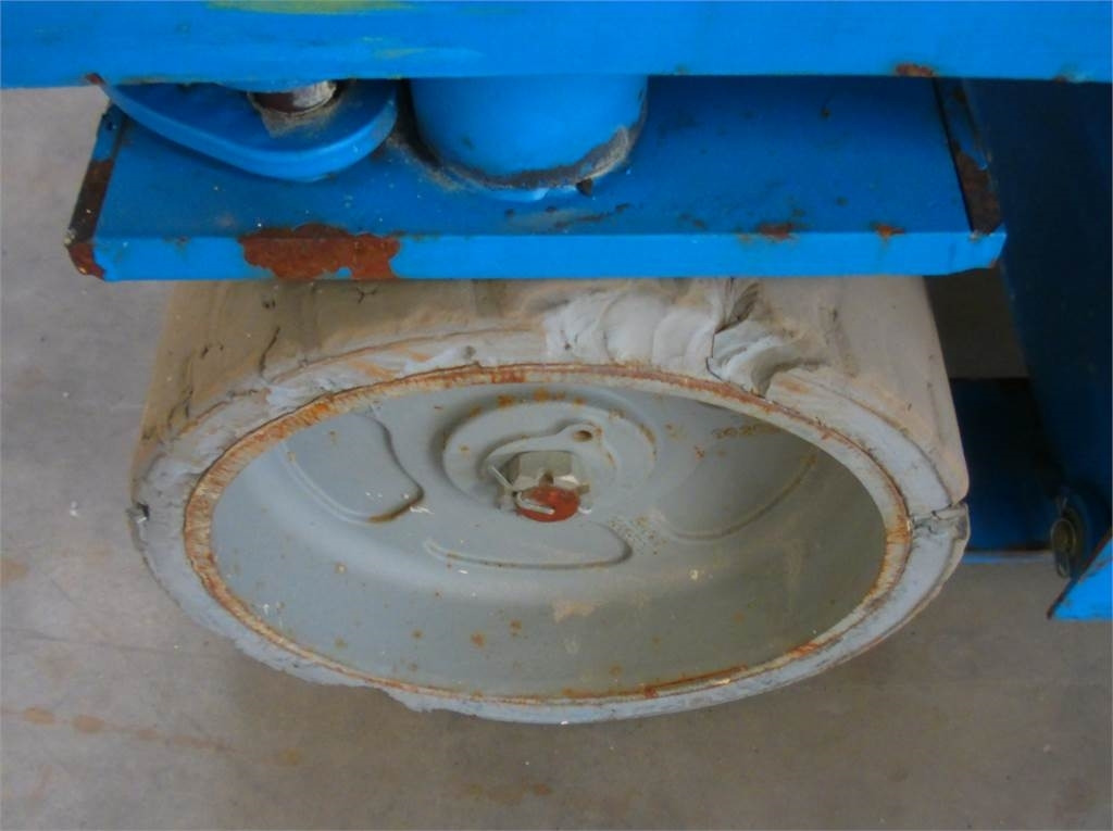 Plataforma de Tijera/ Plataforma de tesoura Genie GS3246: foto 12