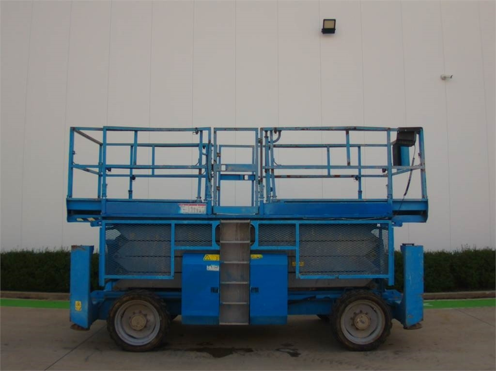 Genie GS4390RT - Plataforma de Tijera/ Plataforma de tesoura: foto 1 Genie GS4390RT - Plataforma de Tijera/ Plataforma de tesoura: foto 1