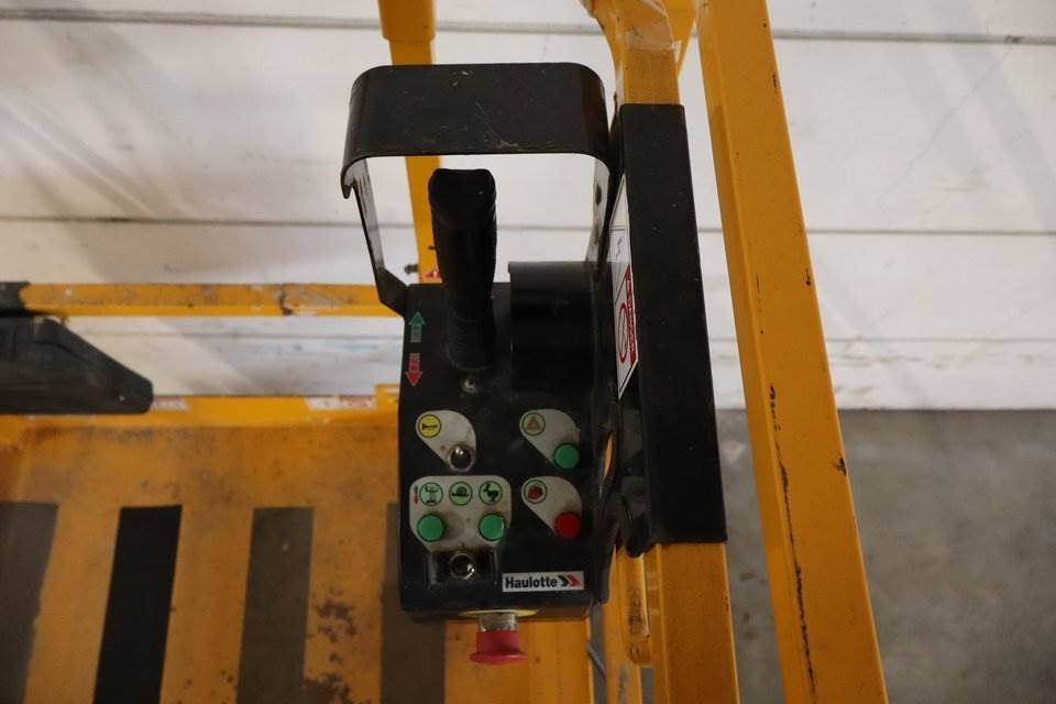 Plataforma de Tijera/ Plataforma de tesoura Haulotte Compact 14: foto 9 Plataforma de Tijera/ Plataforma de tesoura Haulotte Compact 14: foto 9