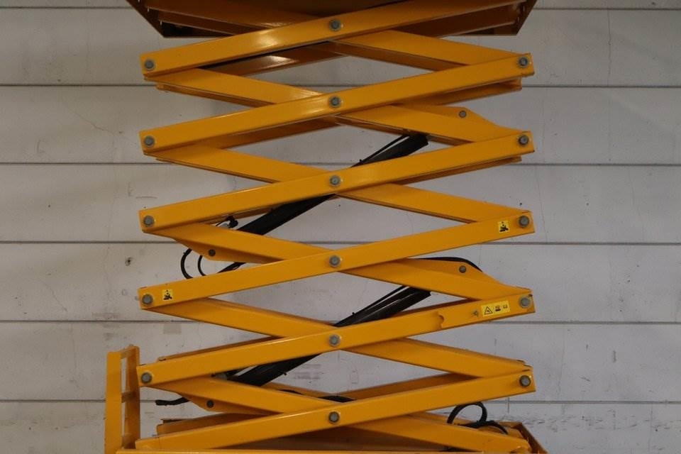 Plataforma de Tijera/ Plataforma de tesoura Haulotte Compact 14: foto 7 Plataforma de Tijera/ Plataforma de tesoura Haulotte Compact 14: foto 7