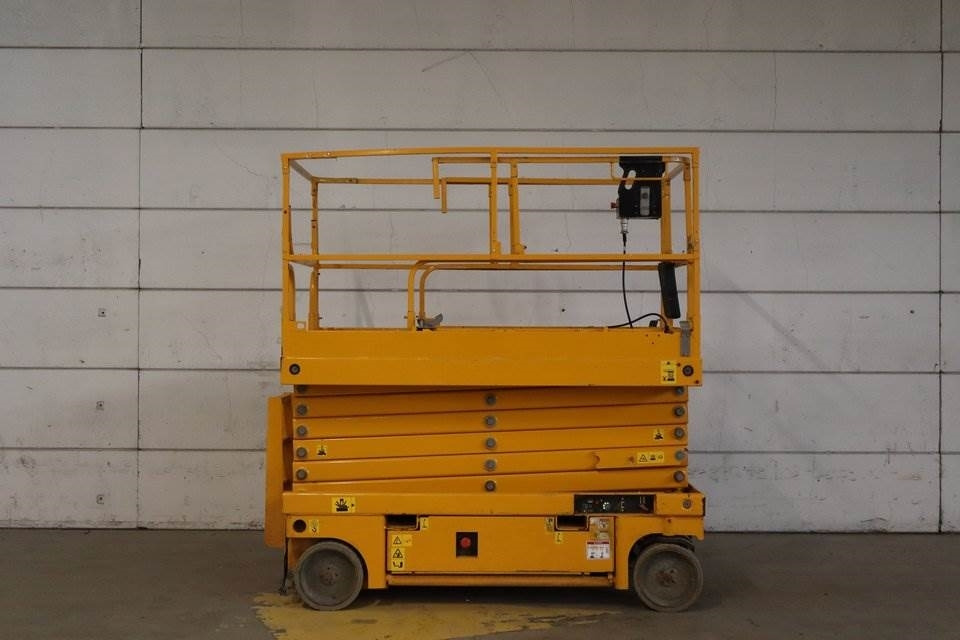 Haulotte Compact 14 - Plataforma de Tijera/ Plataforma de tesoura: foto 1 Haulotte Compact 14 - Plataforma de Tijera/ Plataforma de tesoura: foto 1