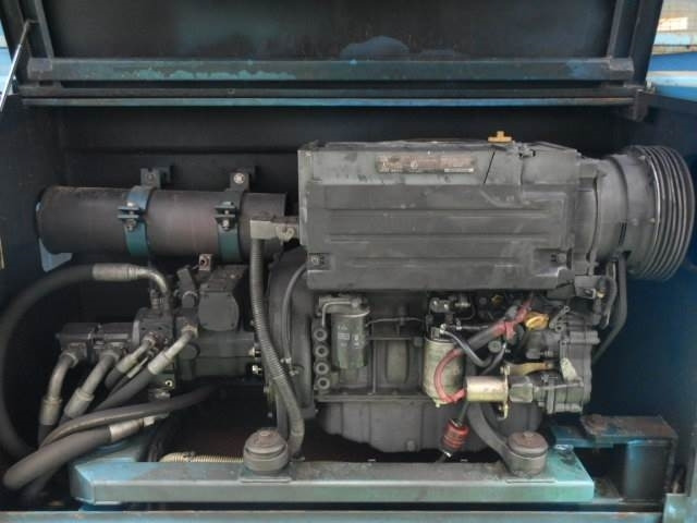 Holland Lift M250DL27 - Plataforma de Tijera/ Plataforma de tesoura: foto 5 Holland Lift M250DL27 - Plataforma de Tijera/ Plataforma de tesoura: foto 5