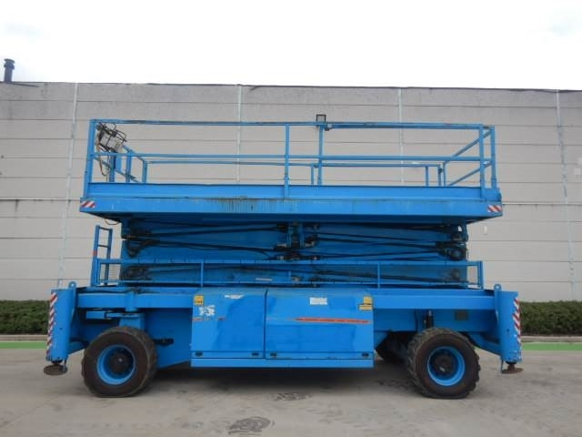 Holland Lift M250DL27 - Plataforma de Tijera/ Plataforma de tesoura: foto 1 Holland Lift M250DL27 - Plataforma de Tijera/ Plataforma de tesoura: foto 1