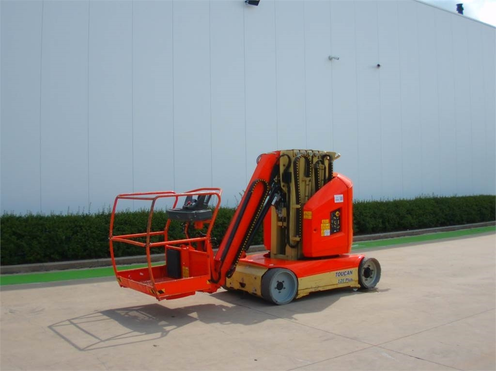 JLG Toucan 12E+  - Plataforma de mastro vertical: foto 2 JLG Toucan 12E+  - Plataforma de mastro vertical: foto 2