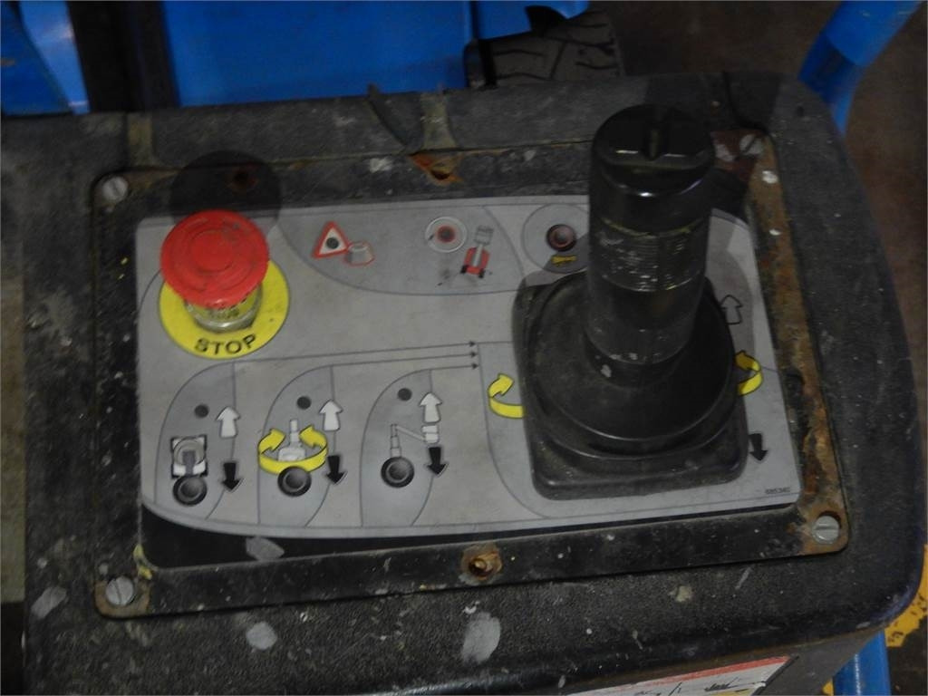 Plataforma de mastro vertical Manitou 100VJR: foto 9