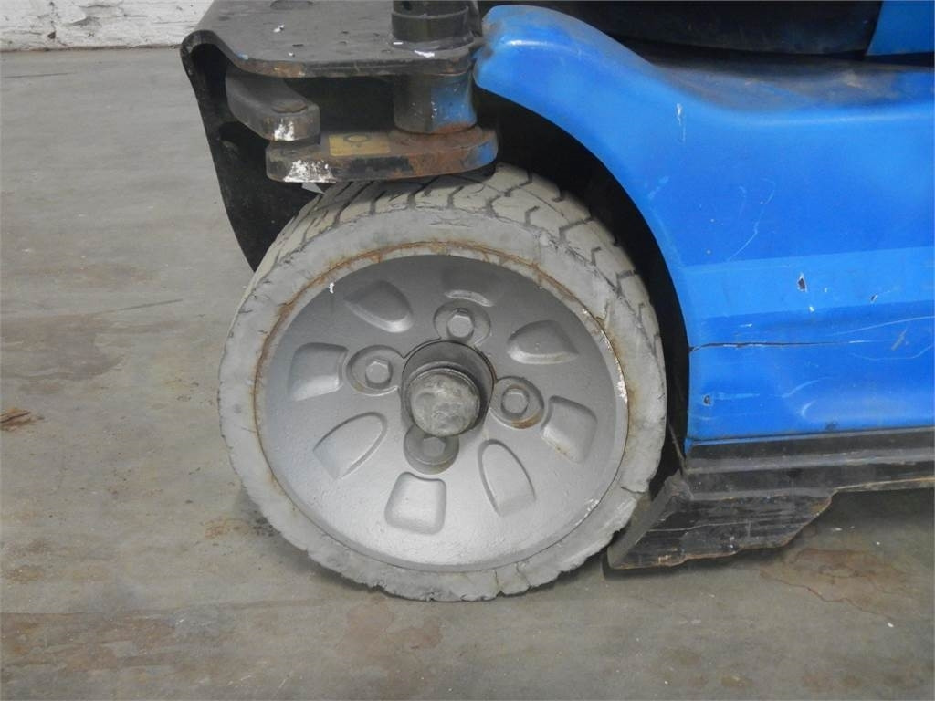 Plataforma de mastro vertical Manitou 100VJR: foto 13