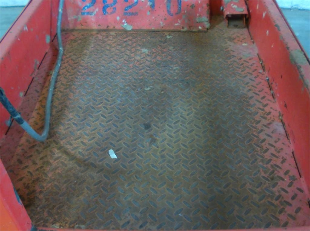 Plataforma de mastro vertical SkyJack SJ16: foto 11 Plataforma de mastro vertical SkyJack SJ16: foto 11