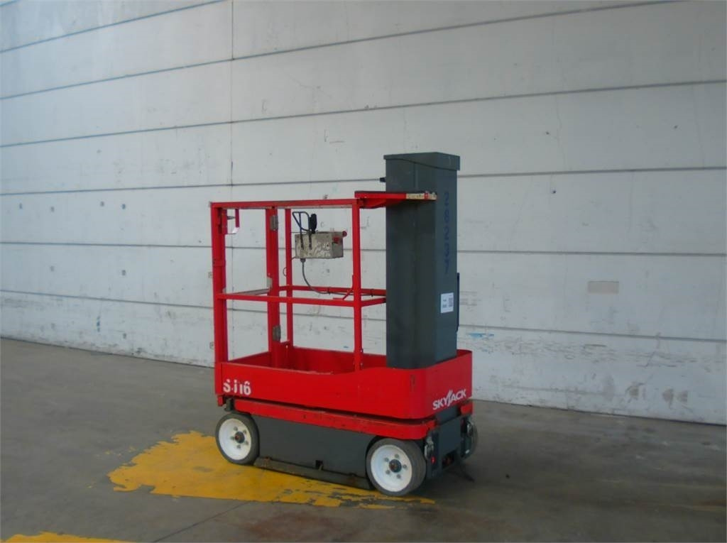 SkyJack SJ16 - Plataforma de mastro vertical: foto 2 SkyJack SJ16 - Plataforma de mastro vertical: foto 2