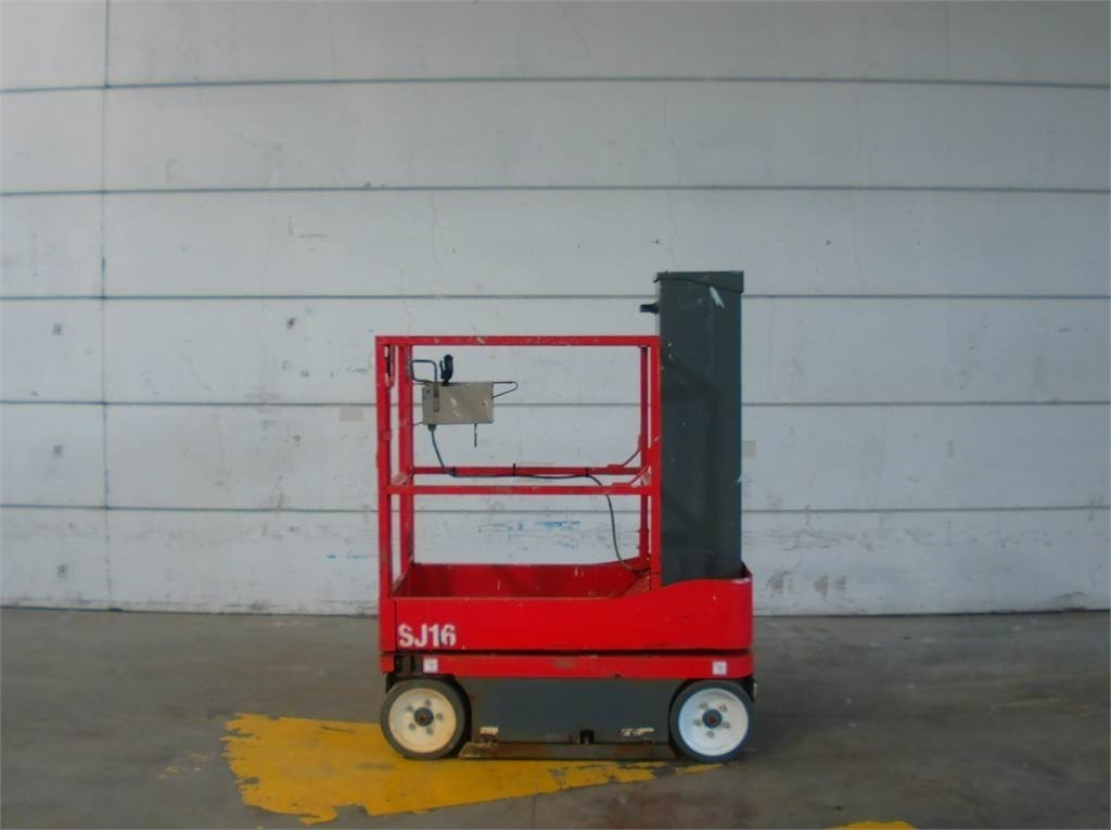 SkyJack SJ16 - Plataforma de mastro vertical: foto 1 SkyJack SJ16 - Plataforma de mastro vertical: foto 1